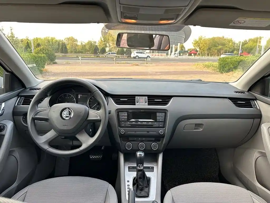 Skoda Octavia — миниатюра 9