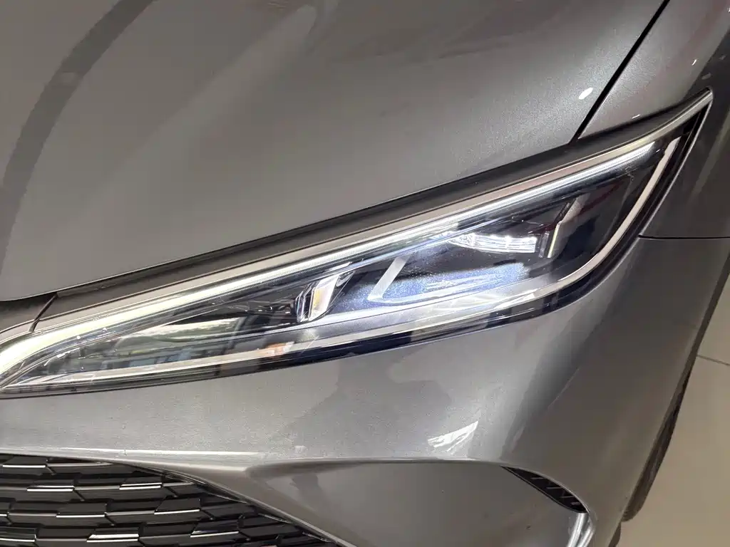 BYD L DM-i — миниатюра 4
