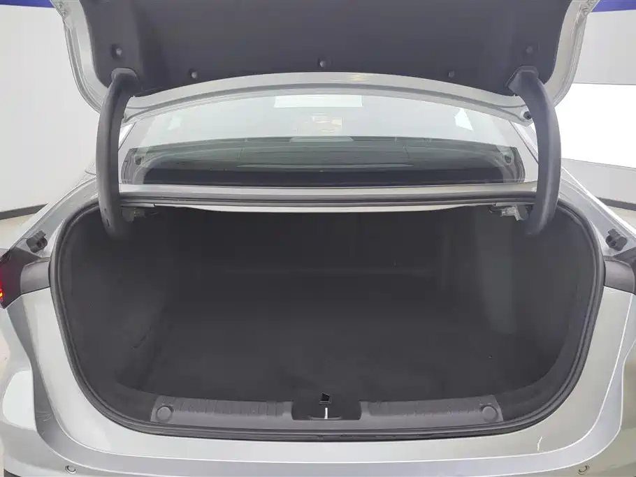 GEELY GALAXY GALAXY L6