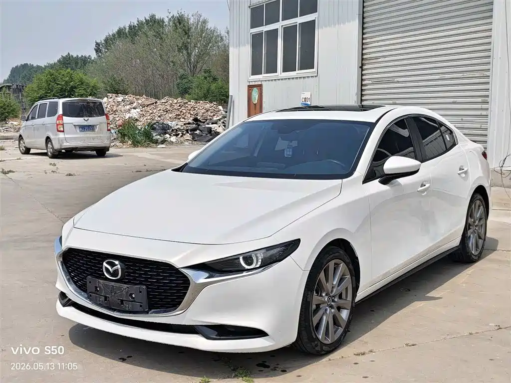 Mazda 3 Axela 2022