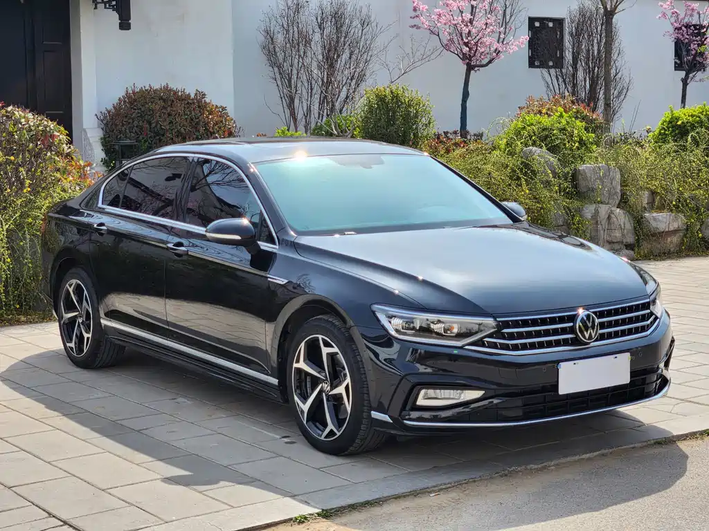 Купить Volkswagen Magotan