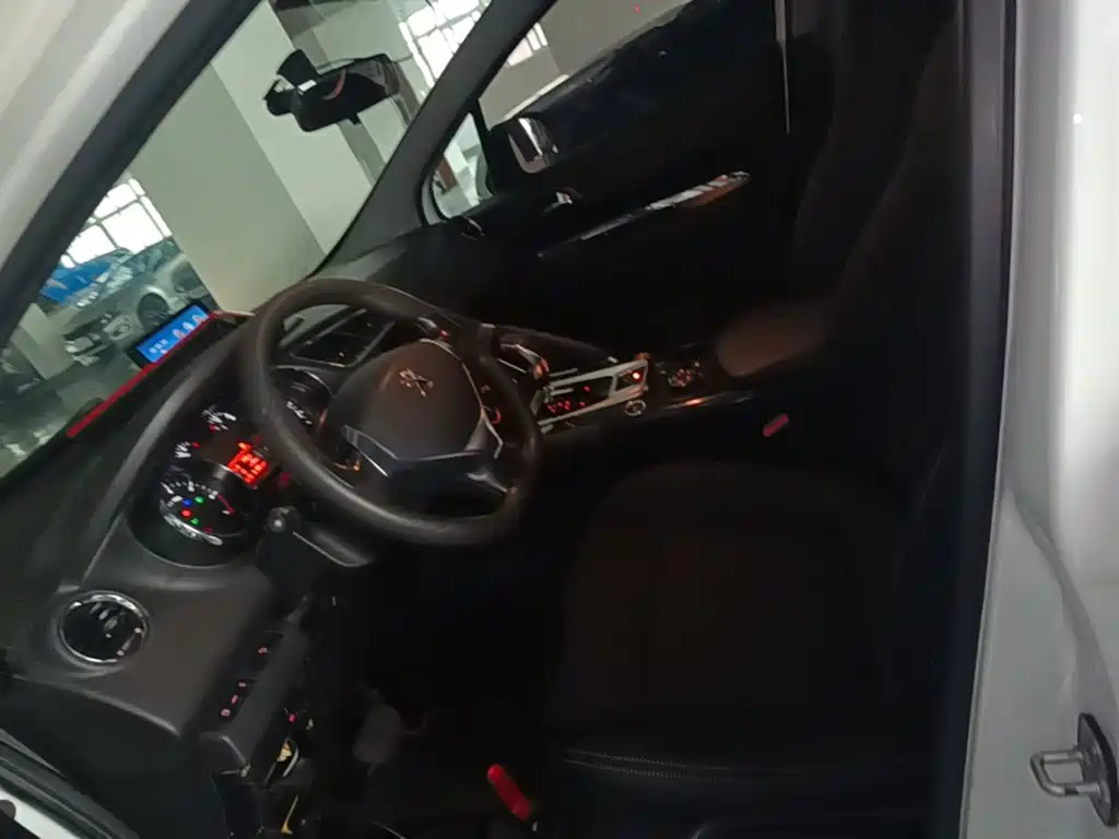 Peugeot 3008 — миниатюра 15