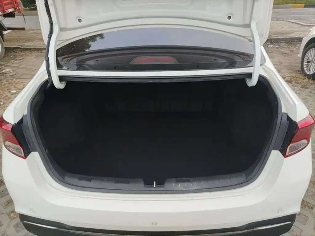 Kia Forte — миниатюра 19