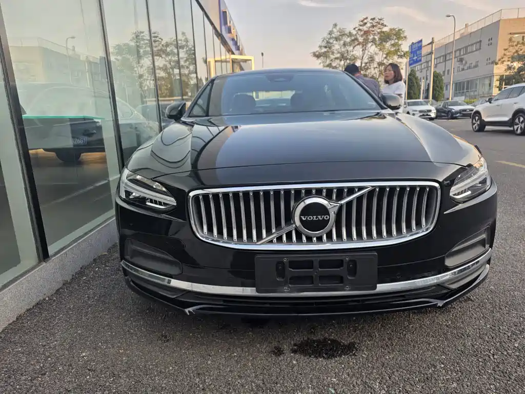 Volvo S90 — миниатюра 6