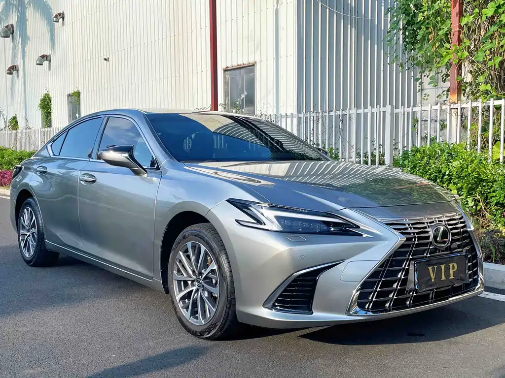 Lexus ES — миниатюра 3