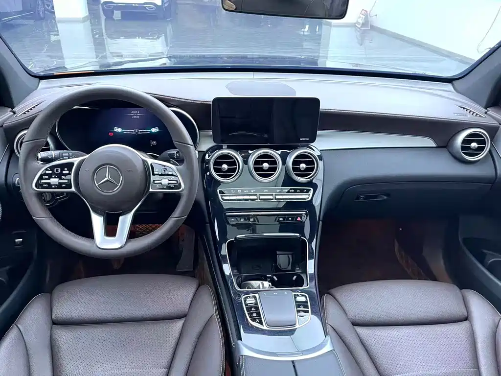 Mercedes-Benz GLC — миниатюра 7