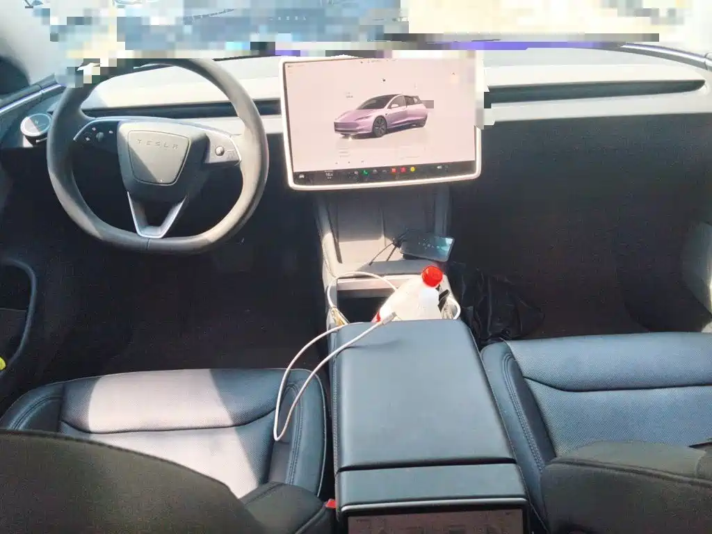 Tesla Model 3 — миниатюра 13