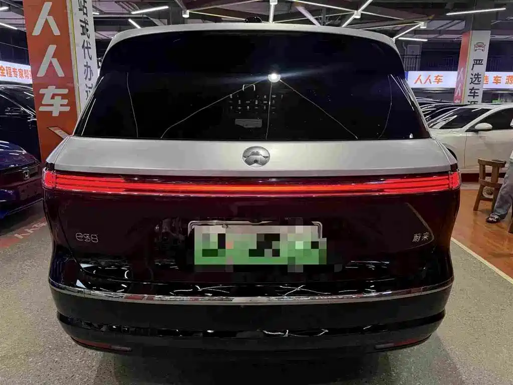 NIO ES8 2026 мест Executive Luxury
