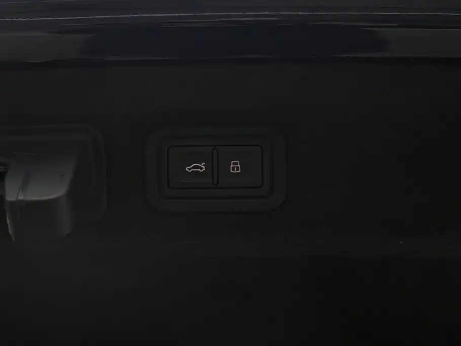 Audi A7L — миниатюра 17