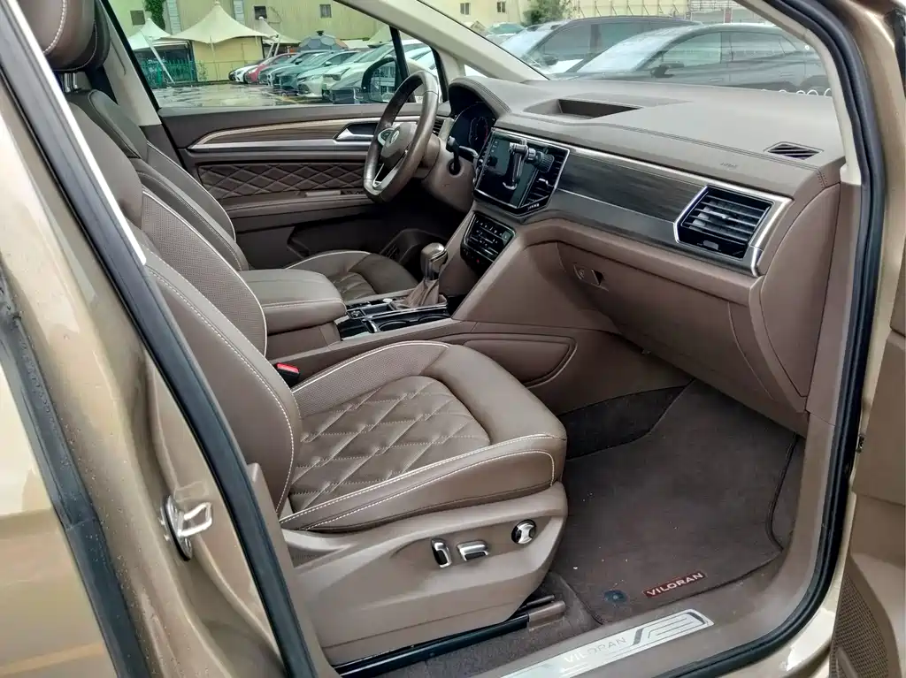 Volkswagen Viloran 2020 380TSI Luxury