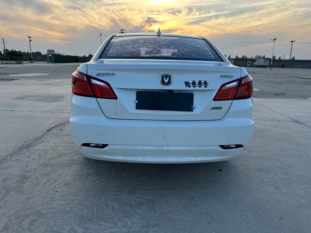 Changan Eado — миниатюра 6