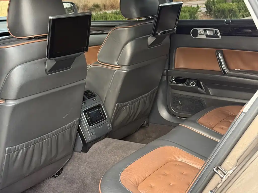 Volkswagen Phaeton — миниатюра 6