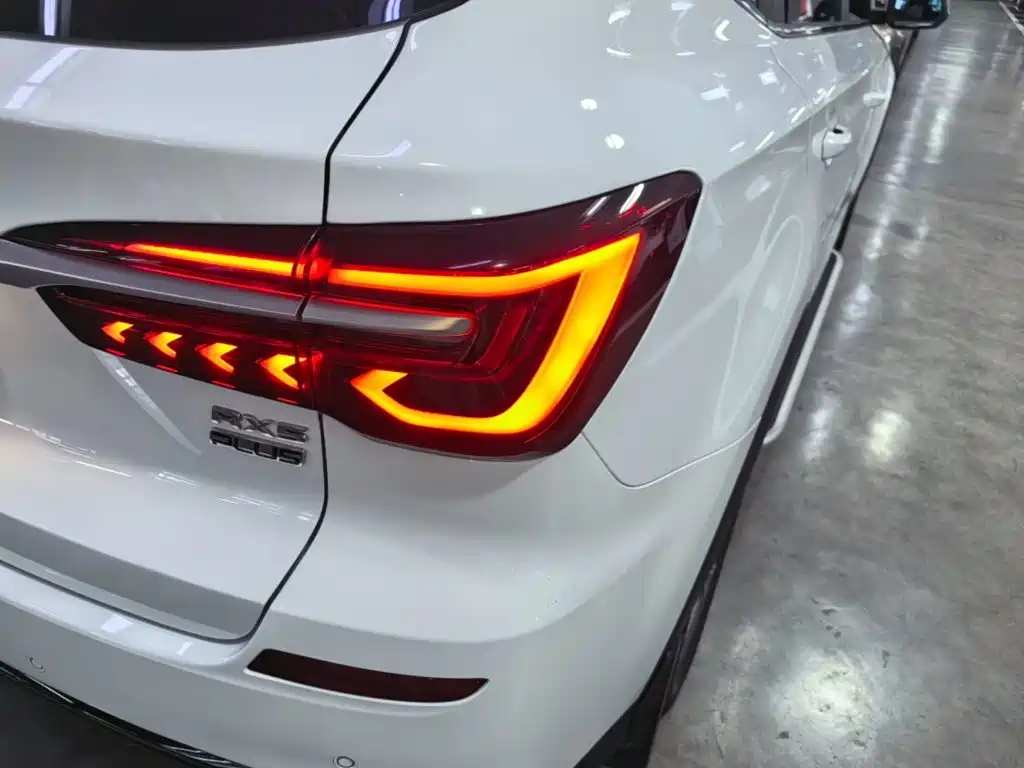 Roewe RX5 — миниатюра 8