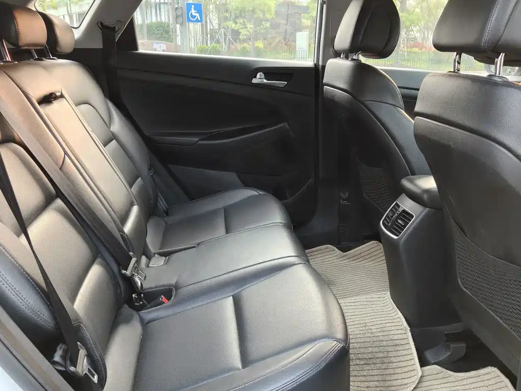 Hyundai Tucson — миниатюра 13