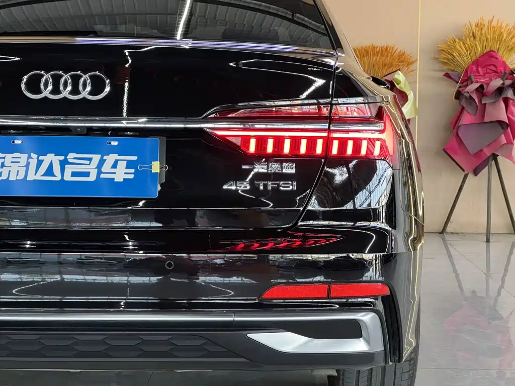 Audi A6L — миниатюра 9