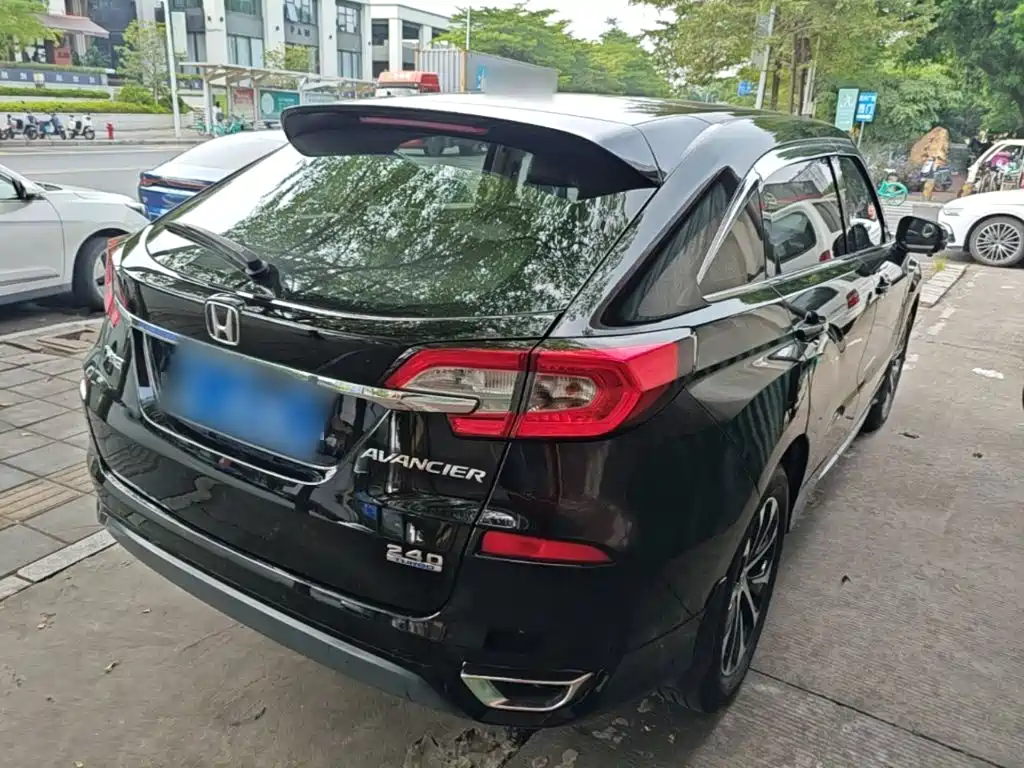 Honda Avancier — миниатюра 7