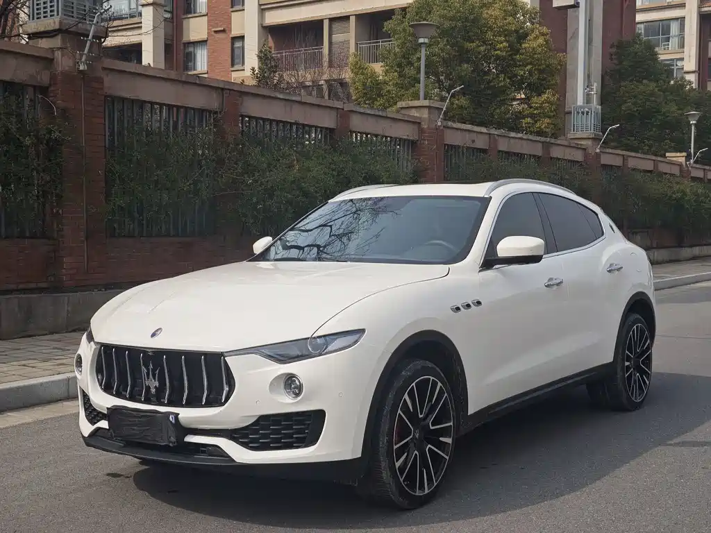 MASERATI LEVANTE
