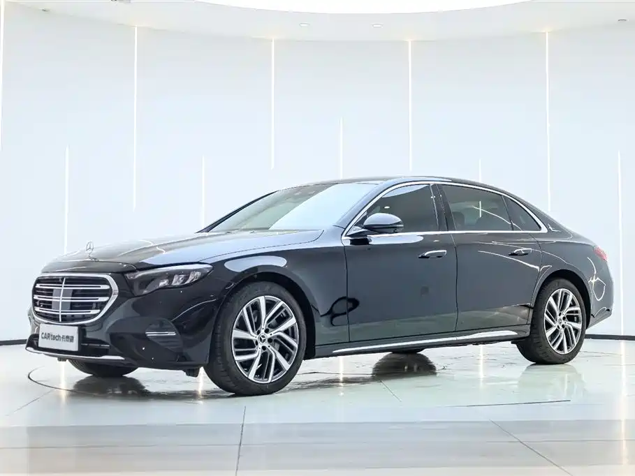 Mercedes-Benz E-Class 2024