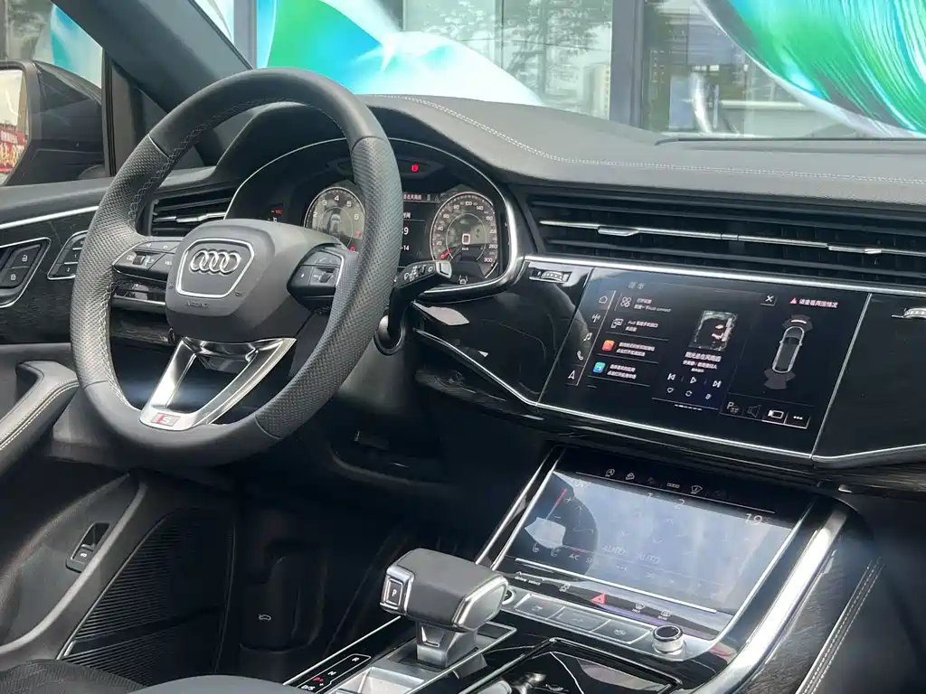 Audi Q8 — миниатюра 32