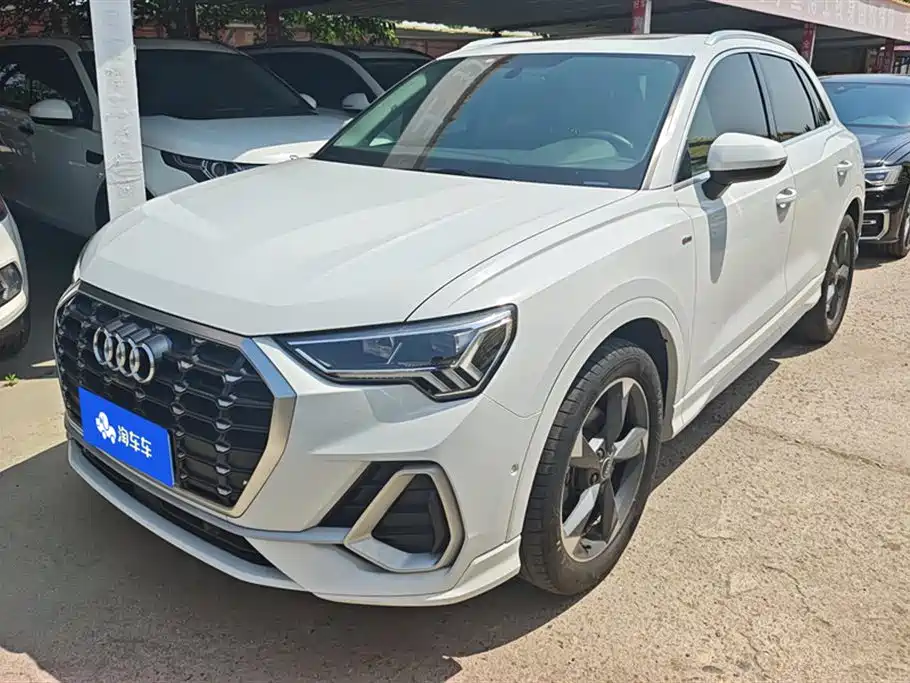 Купить Audi Q3