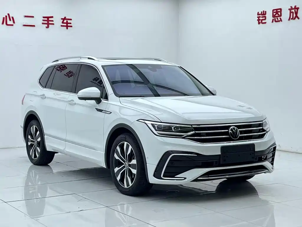 Volkswagen Tiguan L — миниатюра 3