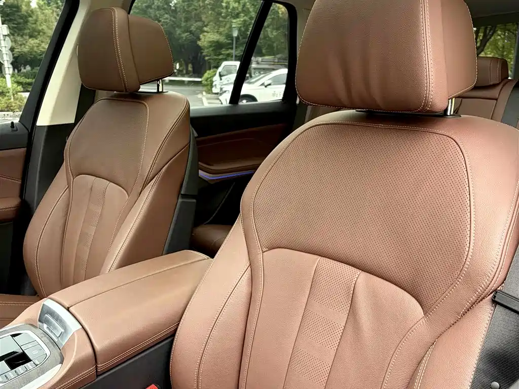 BMW X5 (Import) — миниатюра 20