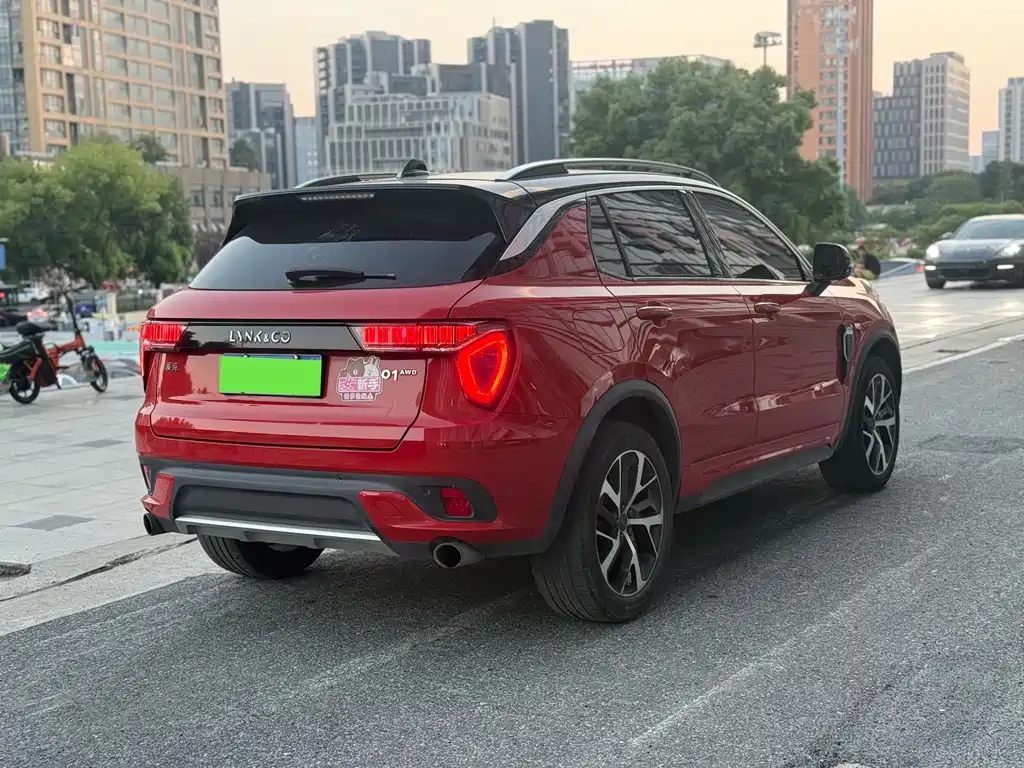 Lynk & Co 01 — миниатюра 11