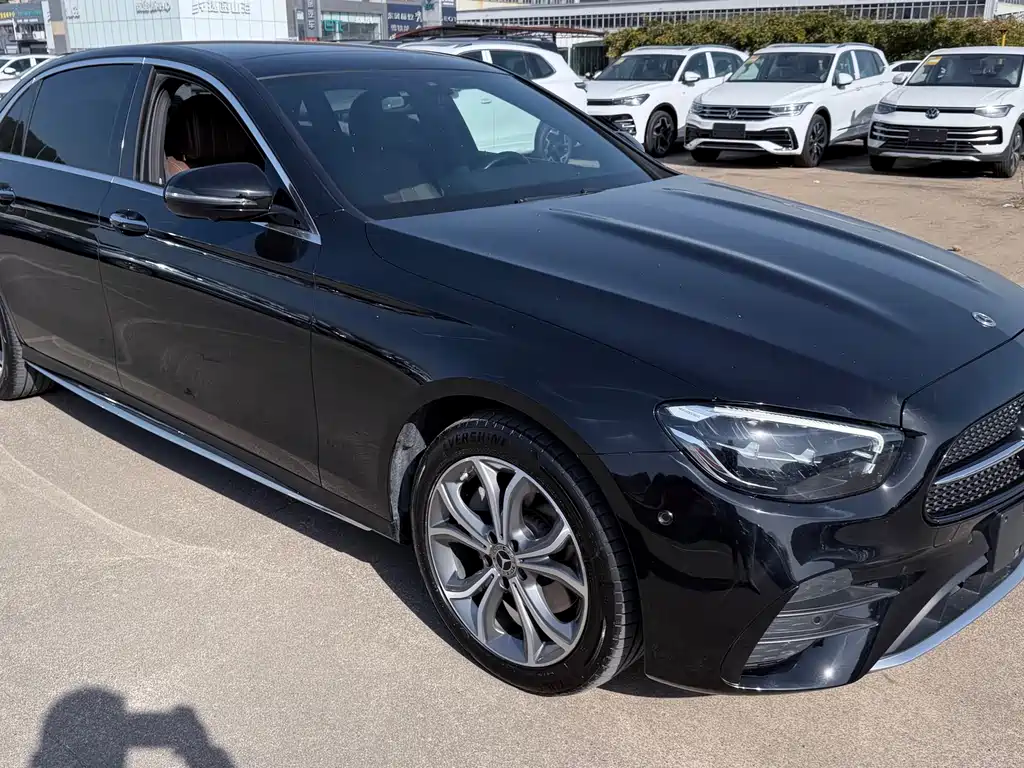 Mercedes-Benz E-Class 2022