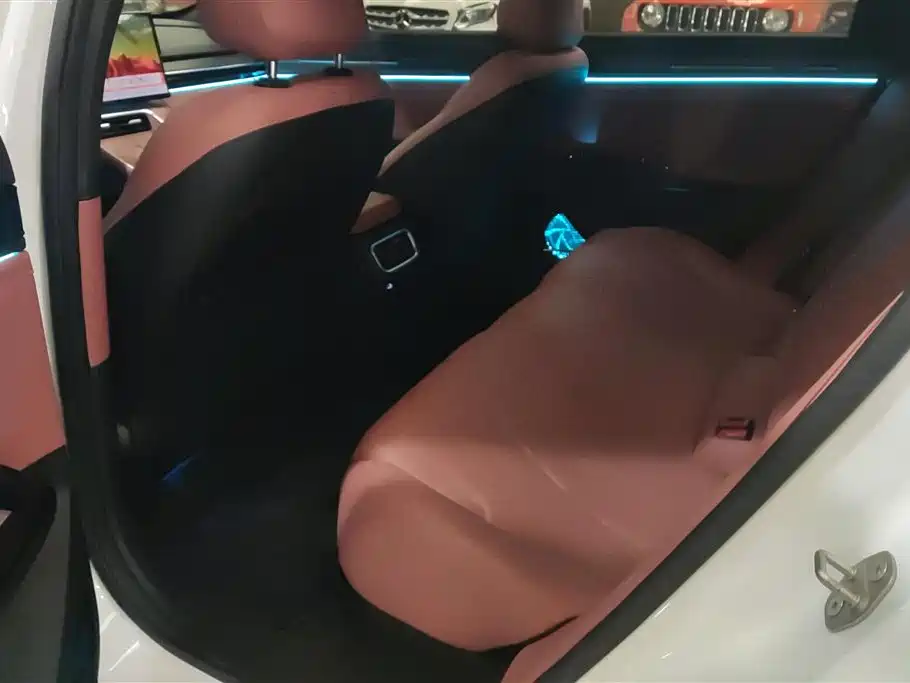 GEELY GALAXY GALAXY L6