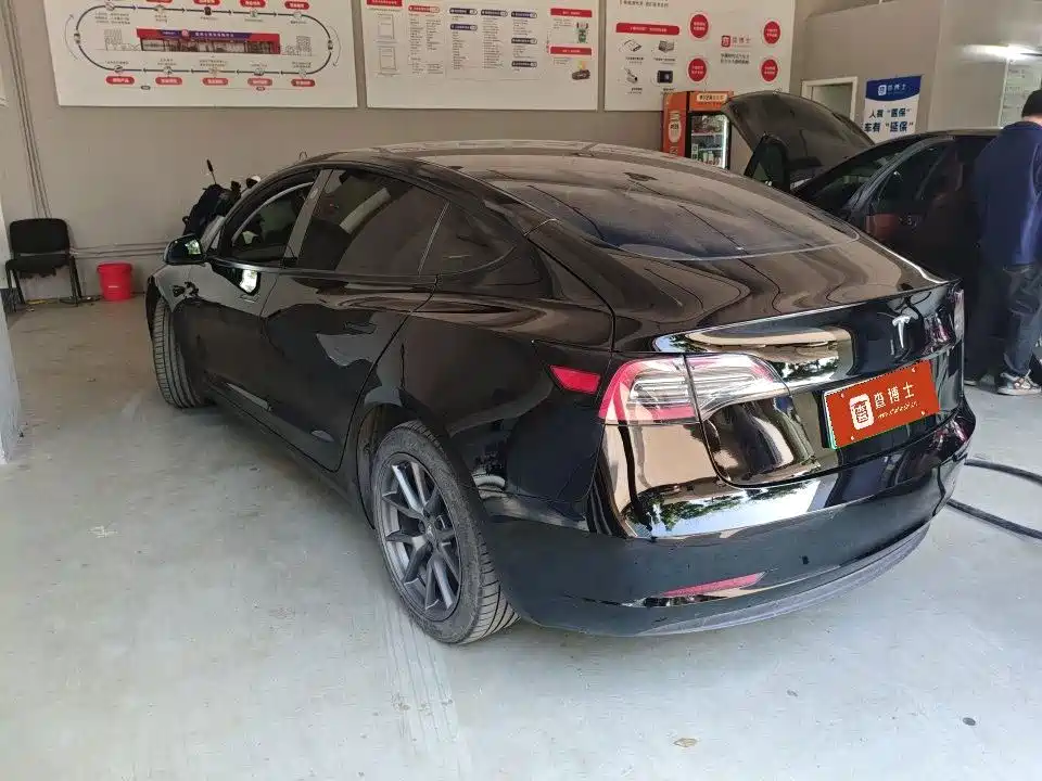 Tesla Model 3 — фотографии объявления, Фото 9
