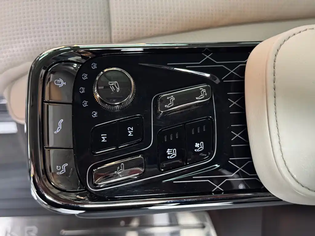 ZEEKR EXTREME KRYPTON 009