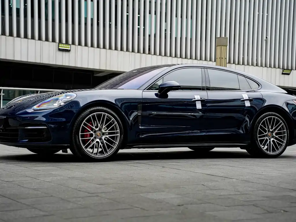 Porsche Panamera 2019