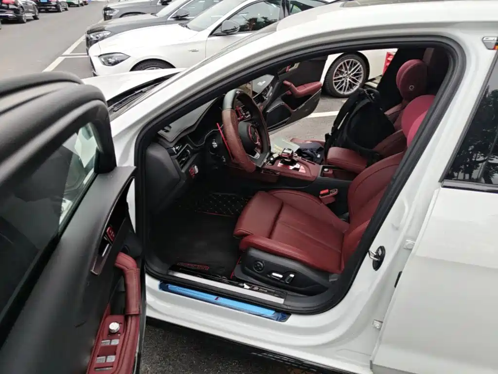 Audi A4L — миниатюра 21
