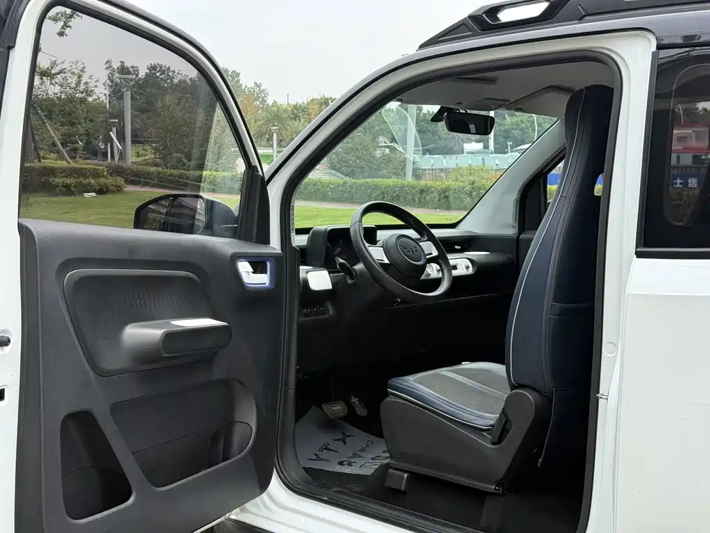 Wuling MINIEV — миниатюра 7