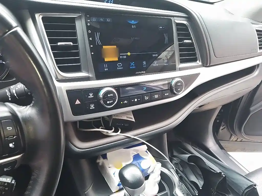 Toyota Highlander 2018 2.0T Luxury 7 мест V