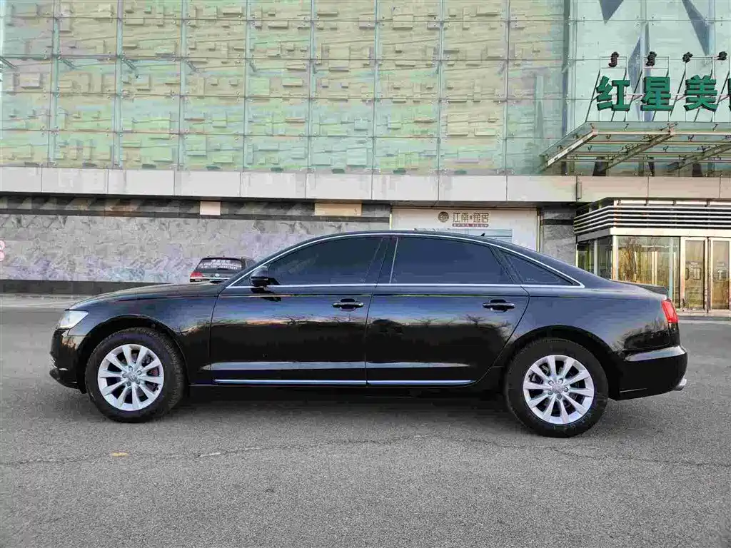 Audi A6L 2012 30 FSI Comfort