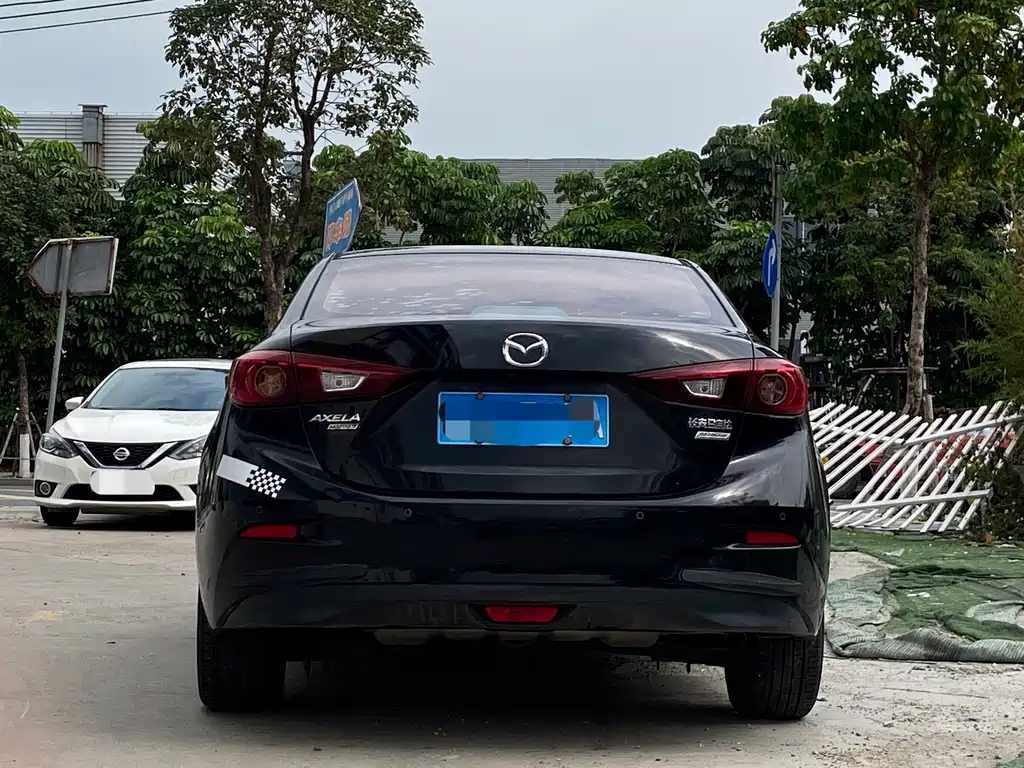 MAZDA 3 ANGKESAILA