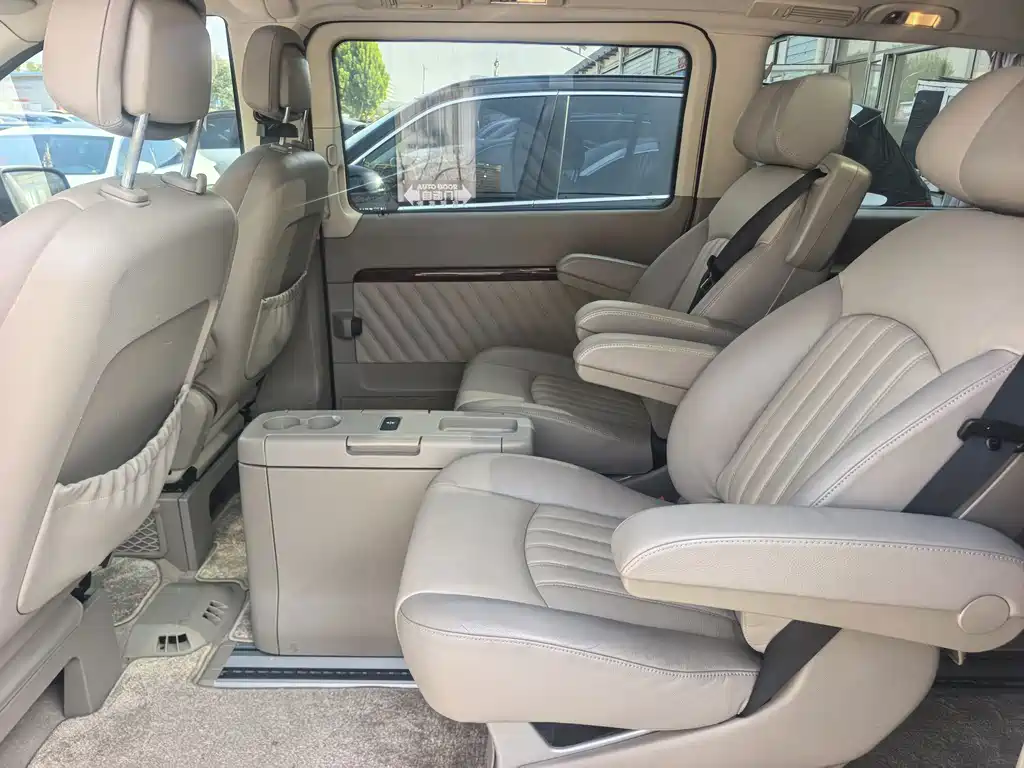 Mercedes-Benz Viano — миниатюра 7