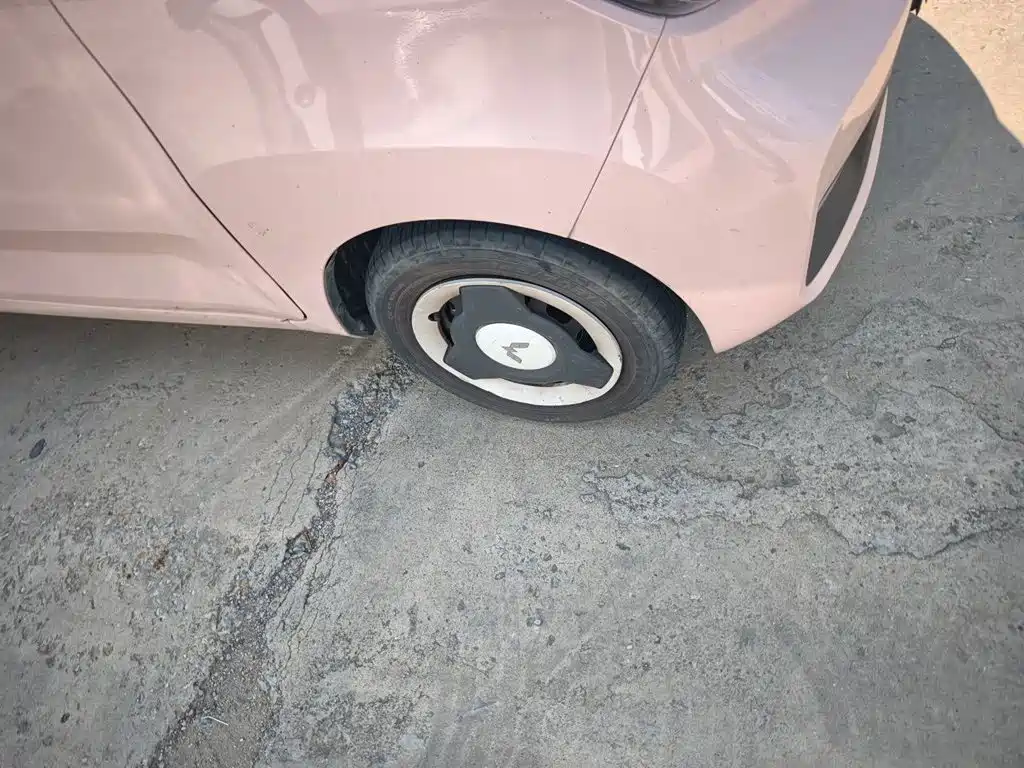 Wuling MINIEV — миниатюра 8