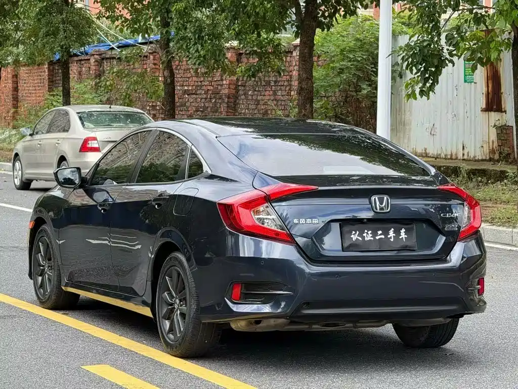 Honda Civic — миниатюра 6
