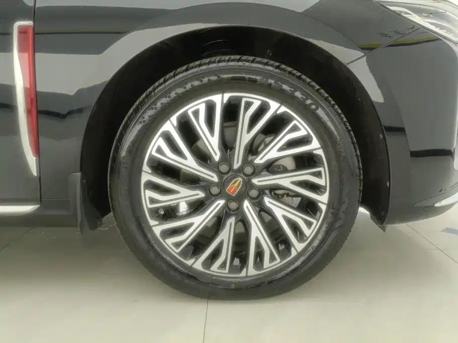 Hongqi Hongqi H5 — миниатюра 6