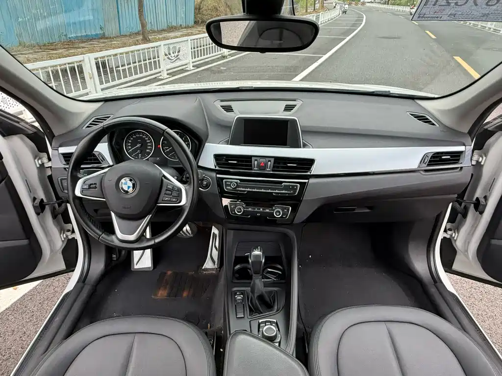 BMW X1 — миниатюра 7