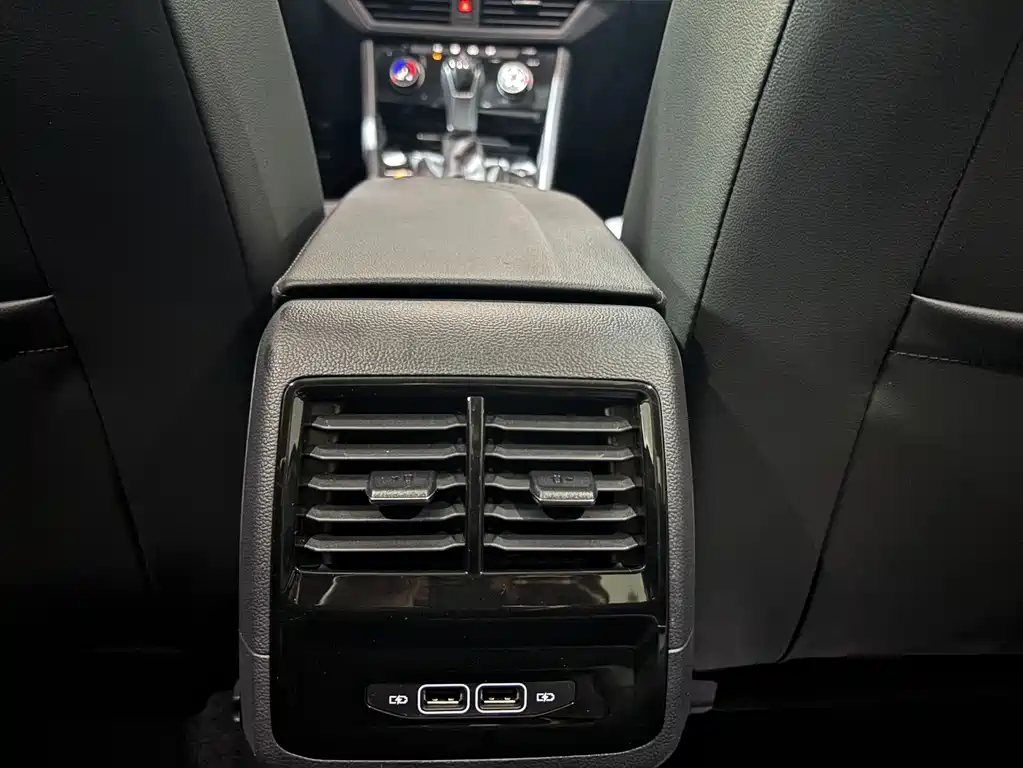 Volkswagen Sagitar — миниатюра 17