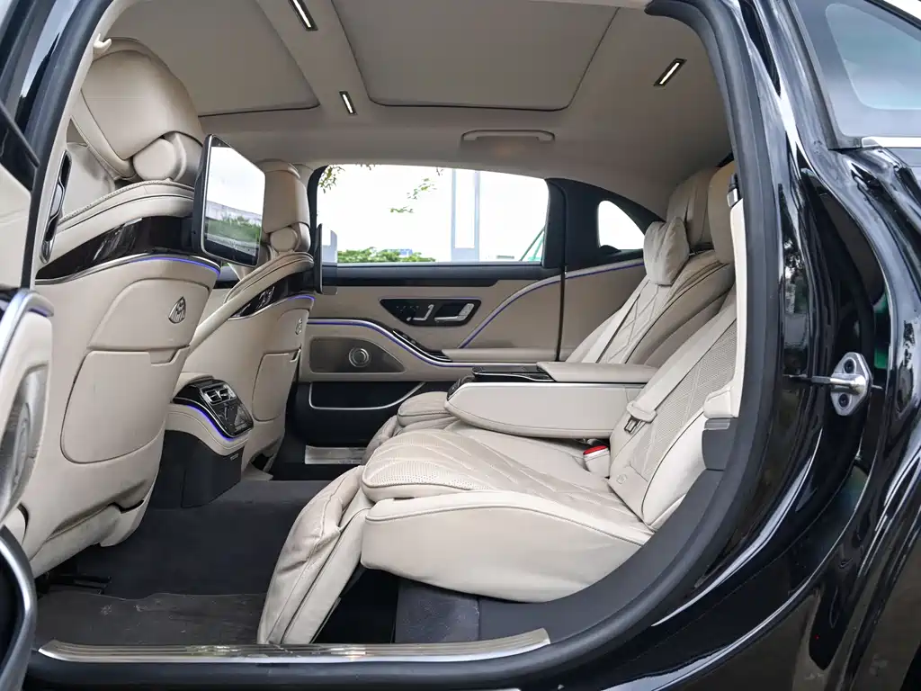 Mercedes-Benz S-Class — миниатюра 13