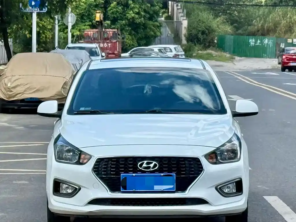Hyundai Verna — миниатюра 2
