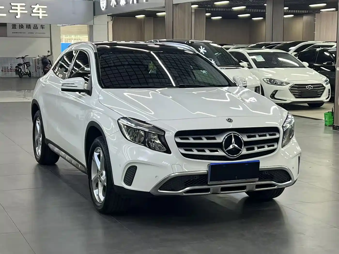 Mercedes-Benz GLA