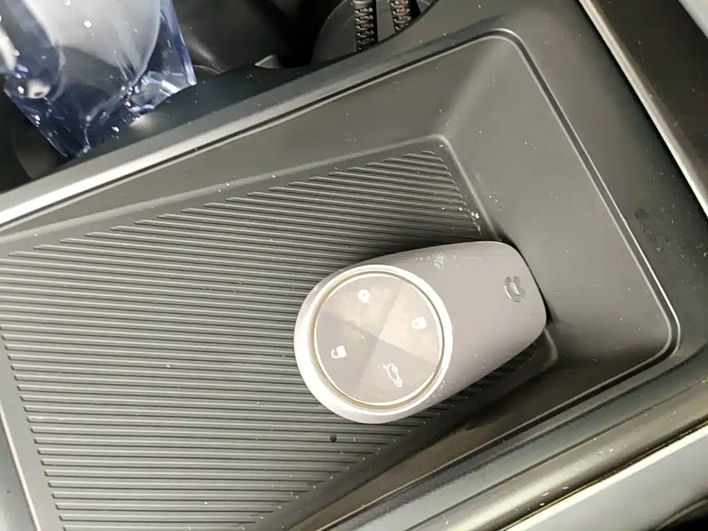 NIO EC6 — миниатюра 9