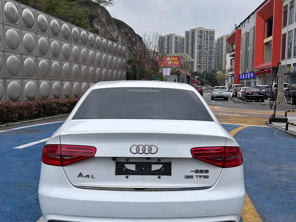 Audi A4L 2016 35 TFSI S line Comfort