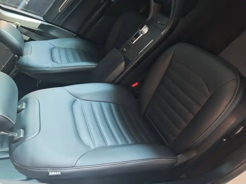 Ford Mondeo — миниатюра 25