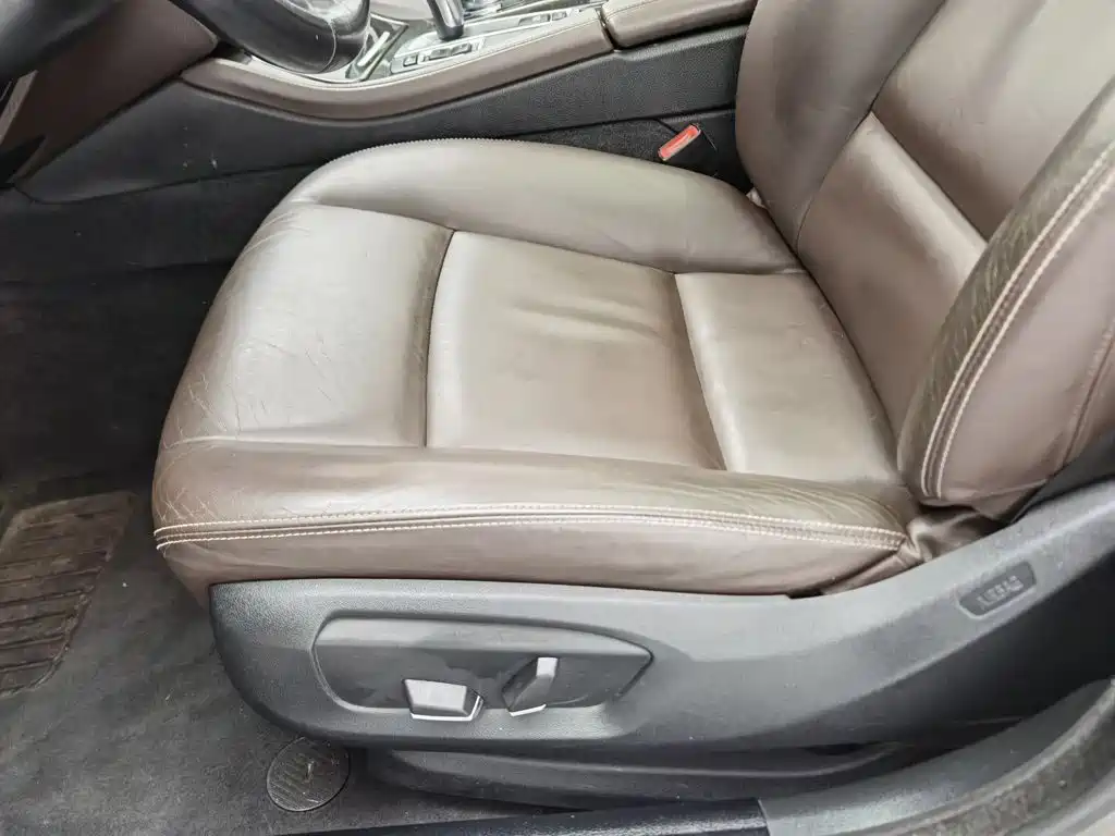 BMW 5 Series — миниатюра 20